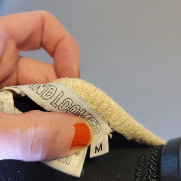 VINTAGE 80'S HAND LOOMED KNIT BOW DRESS BY HARLAN - Picture 10 of 11